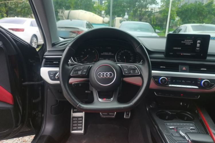 Used Audi A4L 2019 45 TFSI quattro Individual Sport Edition China V Steering Wheel
