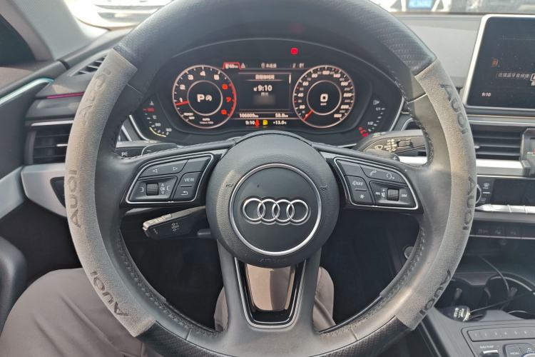 Used Audi A4L 2019 40 TFSI Fashion Version China V Steering Wheel