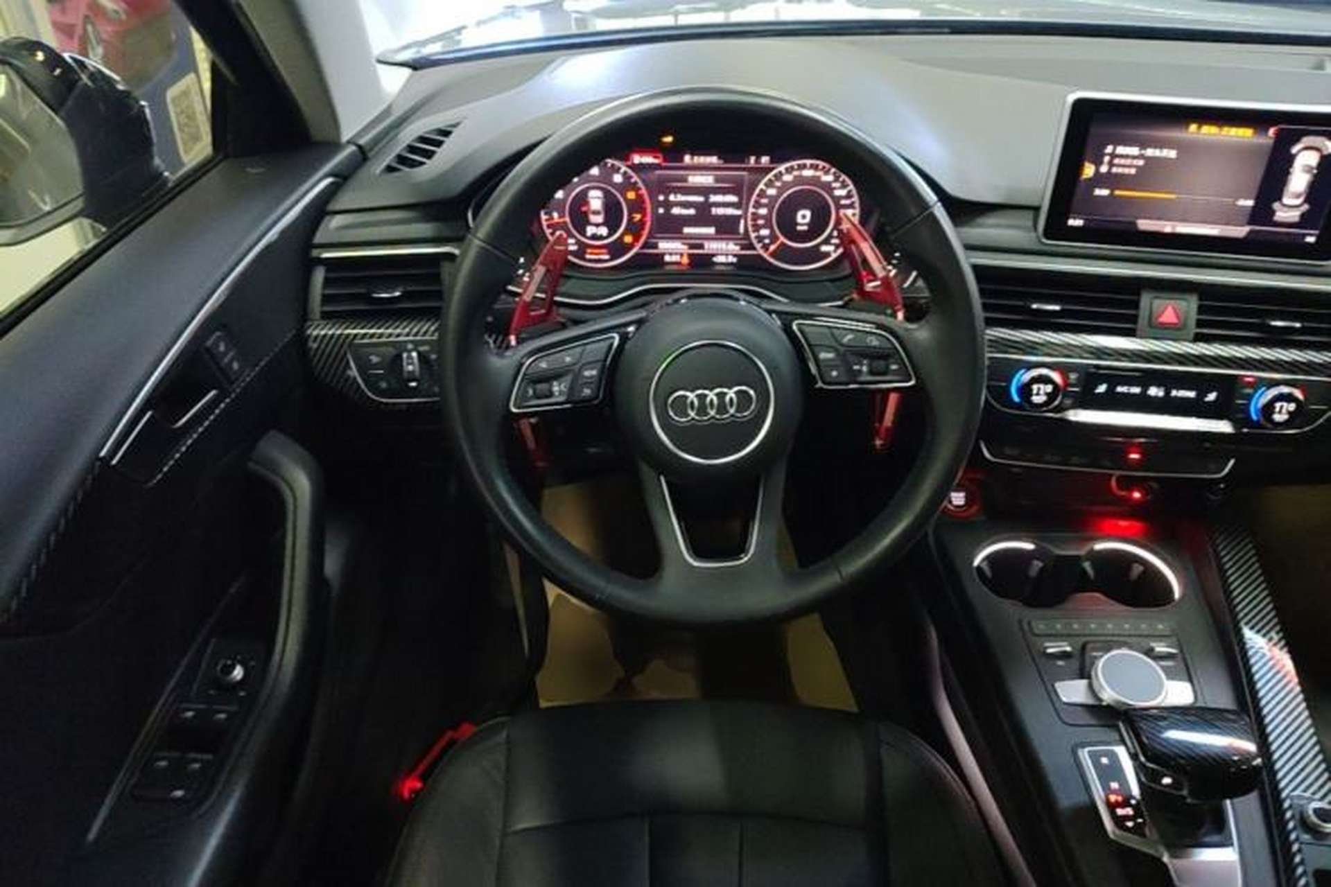 Used Audi A4L 2019 40 TFSI Fashion Edition China VI Emission Standard Steering Wheel