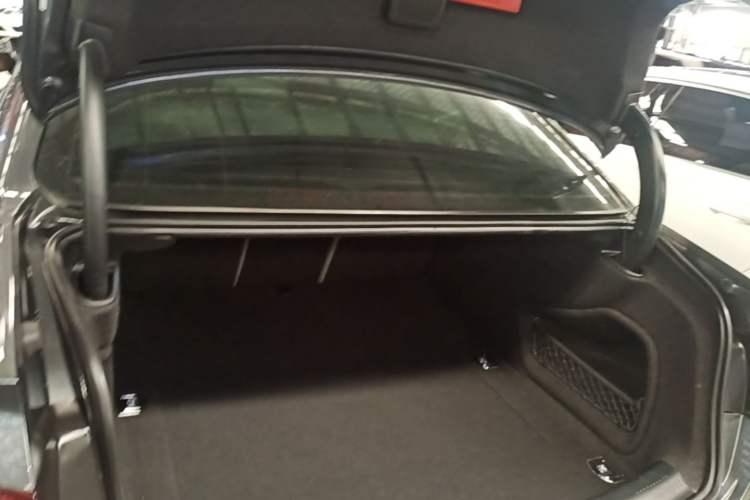 Used Audi A4L 2019 40 TFSI Ambition Version China V Trunk