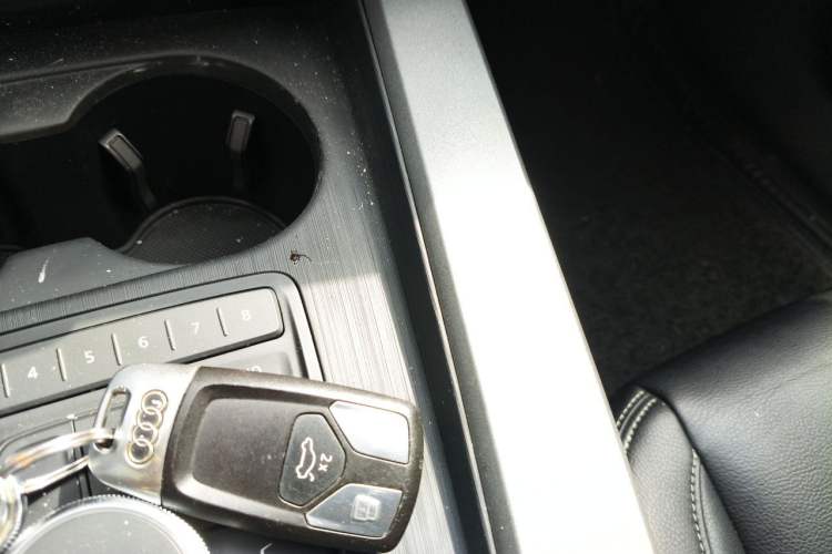 Used Audi A4L 2019 40 TFSI Ambition Version China V Vehicle Key