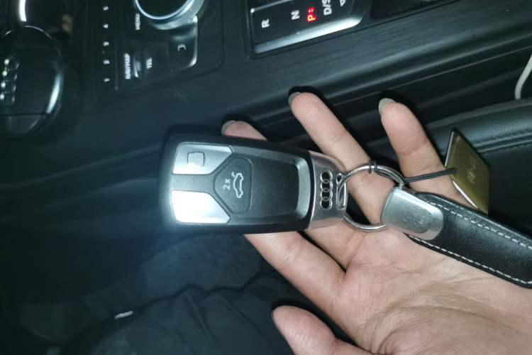 Used Audi A4L 2019 40 TFSI Fashion Edition China VI Emission Standard Vehicle Key