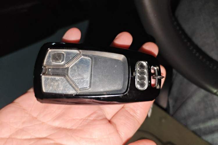 Used Audi A4L 2019 40 TFSI Fashion Version China V Vehicle Key