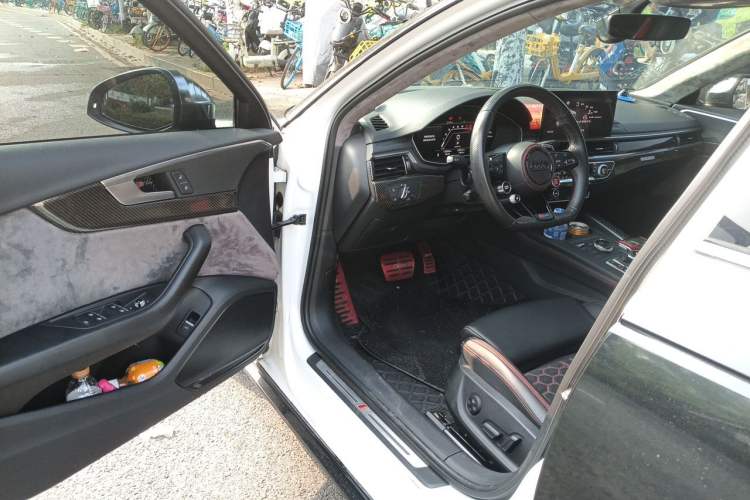 Used Audi A4L 2019 45 TFSI quattro Individual Sport Edition China VI Driver Seat