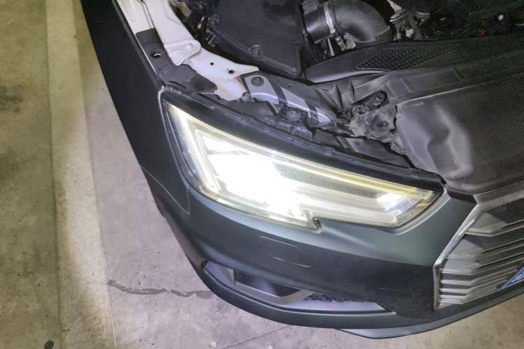 Used Audi A4L 2019 40 TFSI Fashion Edition China VI Emission Standard Right Front Headlight