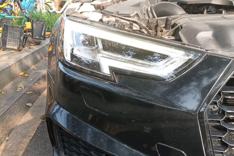 Used Audi A4L 2019 45 TFSI quattro Individual Sport Edition China VI Right Front Headlight