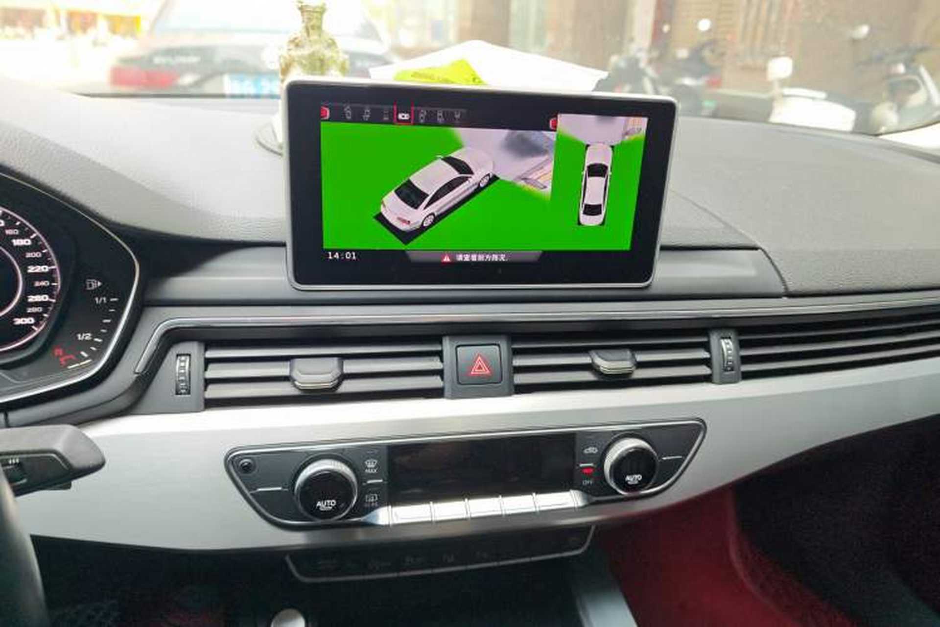 Used Audi A4L 2019 40 TFSI Fashion Version China V Audio And AC Panel