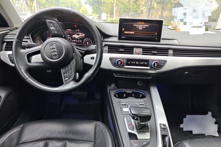 Used Audi A4L 2019 40 TFSI Fashion Version China V Center Console