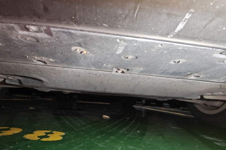 Used Audi A4L 2019 40 TFSI Ambition China VI Chassis Front