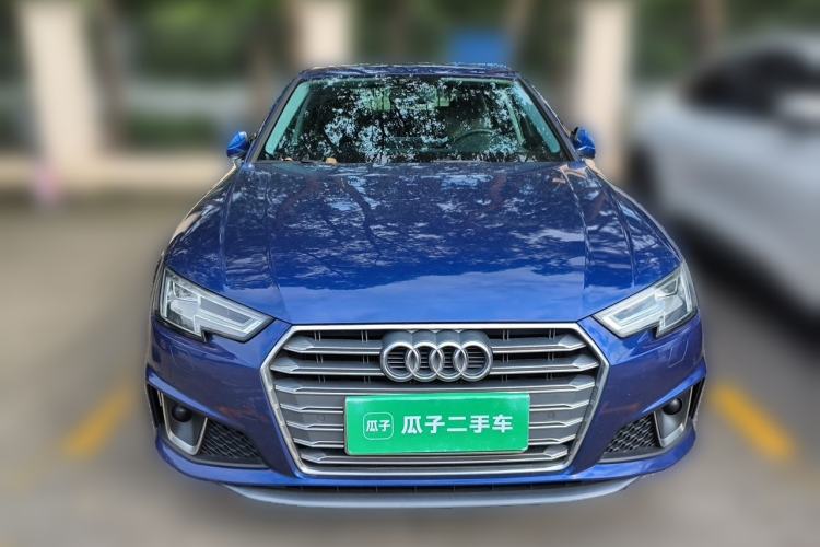 Used Audi A4L 2019 40 TFSI Fashion Edition China VI Emission Standard Front