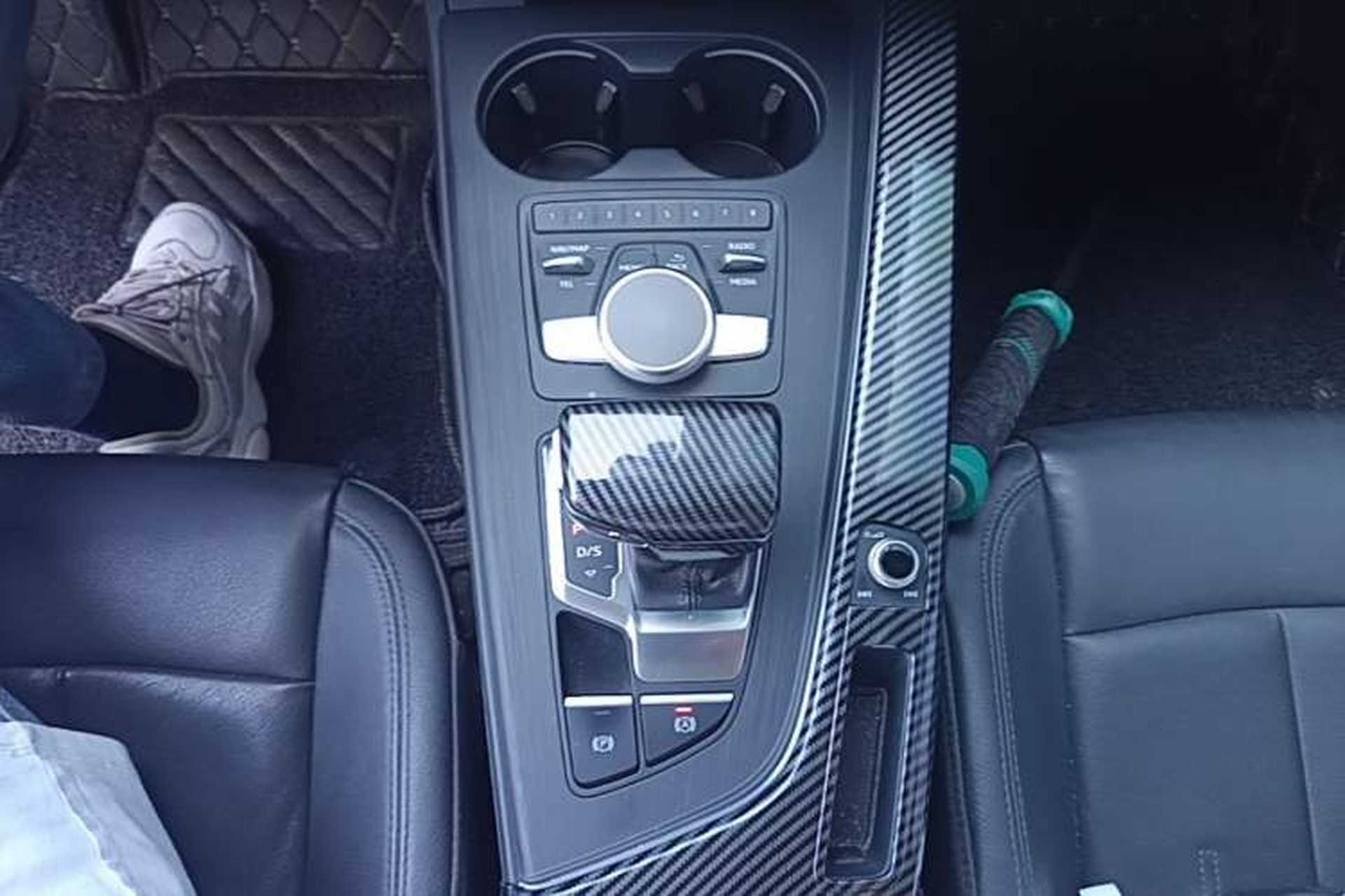 Used Audi A4L 2019 40 TFSI Fashion Edition China VI Emission Standard Gear Lever