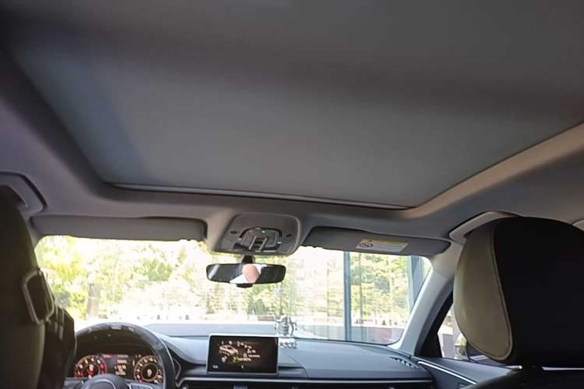 Used Audi A4L 2019 40 TFSI Fashion Edition China VI Emission Standard Headliner