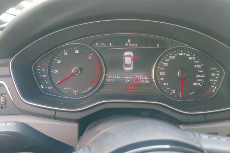 Used Audi A4L 2019 40 TFSI Ambition China VI Odometer Close Up