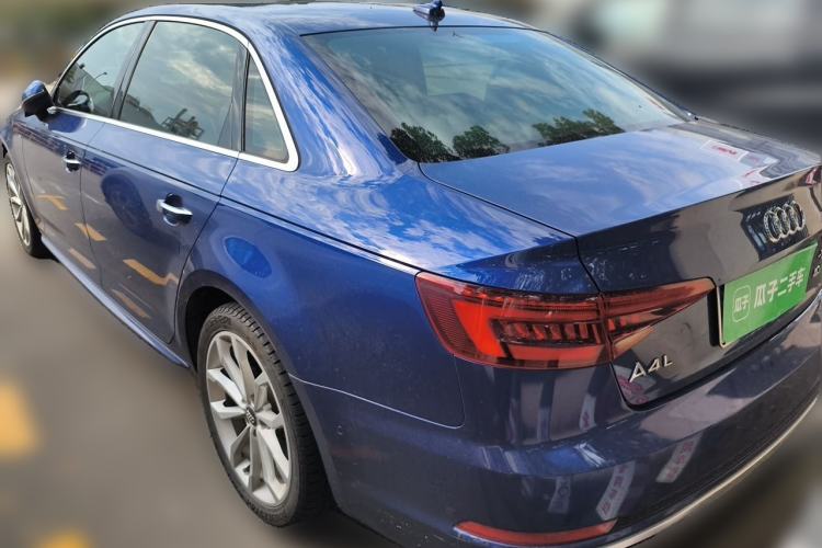 Used Audi A4L 2019 40 TFSI Fashion Edition China VI Emission Standard Rear Left 45 Deg