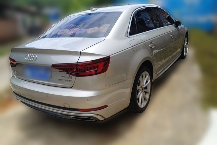 Used Audi A4L 2019 40 TFSI Fashion Edition China VI Emission Standard Rear Right 45 Deg