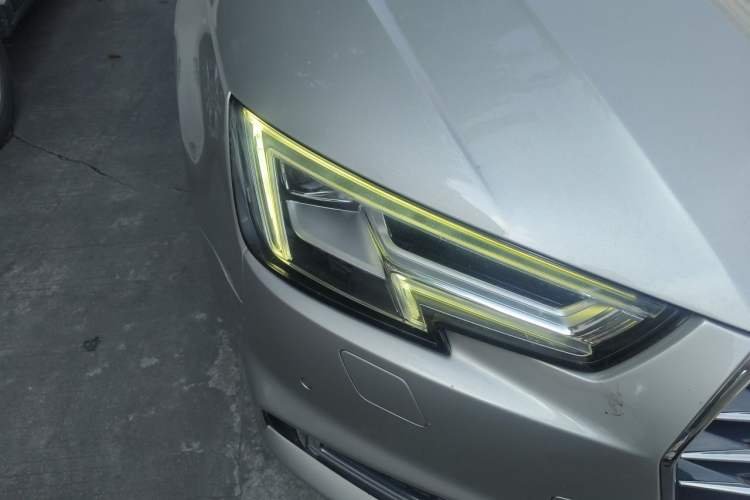 Used Audi A4L 2019 40 TFSI Ambition China VI Right Front Headlight