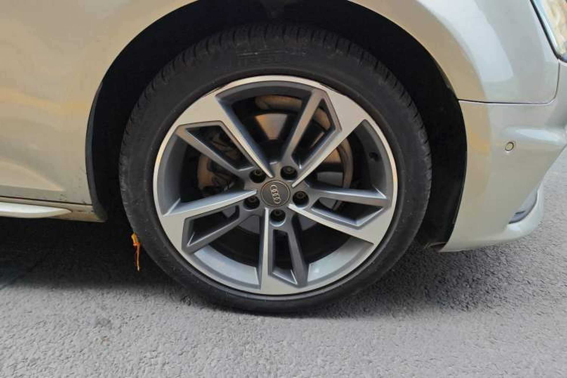 Used Audi A4L 2019 40 TFSI Fashion Version China V Right Front Wheel Hub