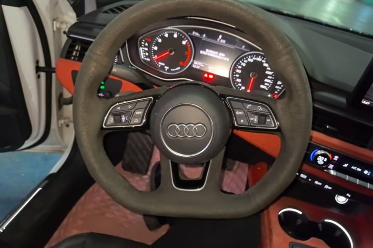 Used Audi A4L 2019 45 TFSI quattro Individual Sport Edition China V Steering Wheel