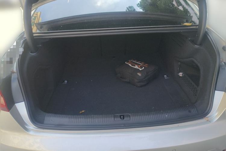 Used Audi A4L 2019 40 TFSI Ambition China VI Trunk