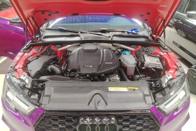 Used Audi A4L 2019 40 TFSI Ambition Version China V Engine Bay