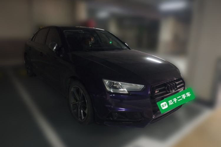 Used Audi A4L 2019 40 TFSI Ambition China VI Front Right 45 Deg