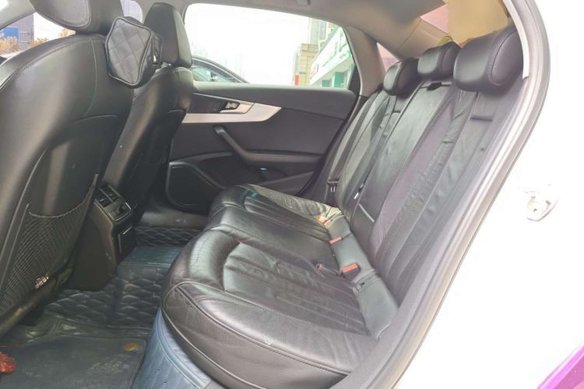 Used Audi A4L 2019 40 TFSI Fashion Edition China VI Emission Standard Left Rear Seat