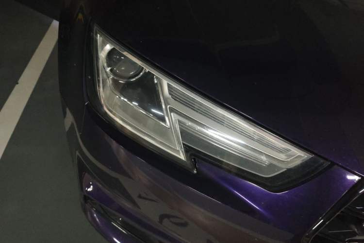 Used Audi A4L 2019 40 TFSI Ambition China VI Right Front Headlight