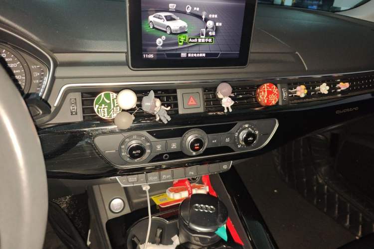 Used Audi A4L 2019 40 TFSI Fashion Version China V Audio And AC Panel