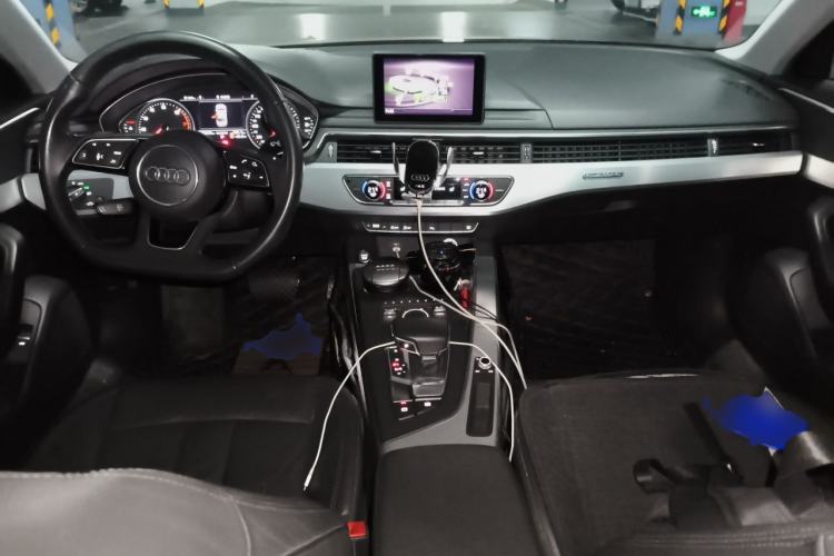 Used Audi A4L 2019 45 TFSI quattro Individual Sport Edition China VI Center Console