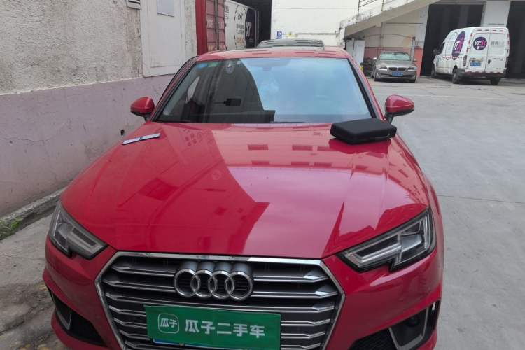Used Audi A4L 2019 40 TFSI Fashion Edition China VI Emission Standard Front