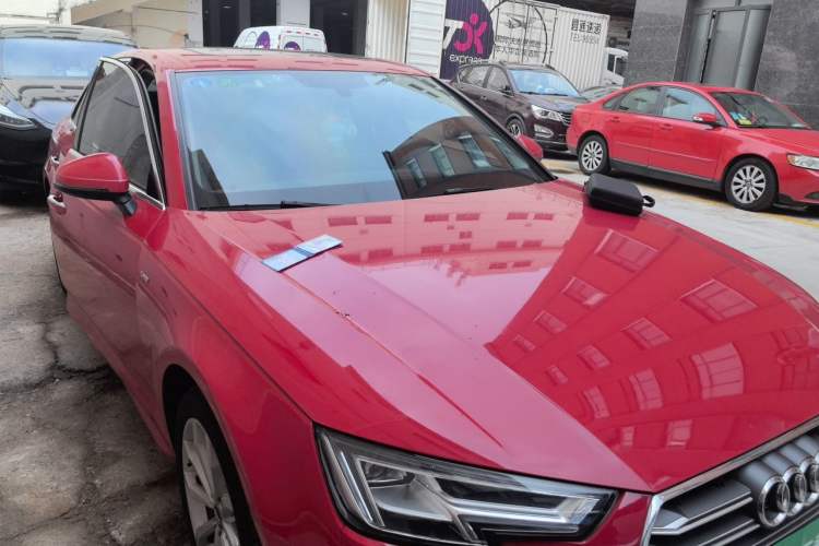Used Audi A4L 2019 40 TFSI Fashion Edition China VI Emission Standard Front Right 45 Deg