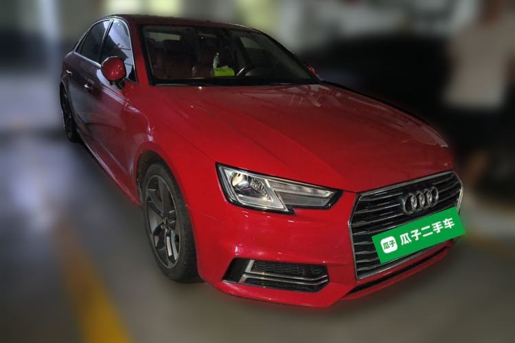 Used Audi A4L 2019 40 TFSI Ambition China VI Front Right 45 Deg
