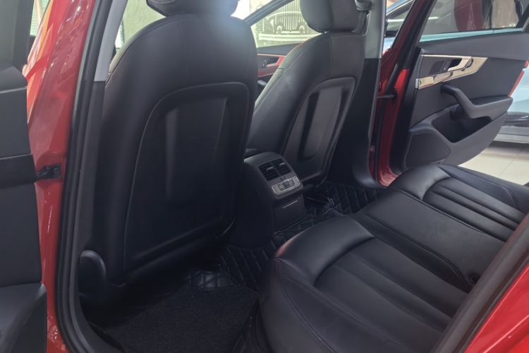 Used Audi A4L 2019 40 TFSI Fashion Version China V Interior 4