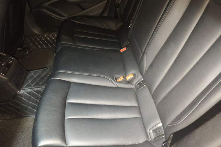 Used Audi A4L 2019 40 TFSI Fashion Version China V Left Rear Seat