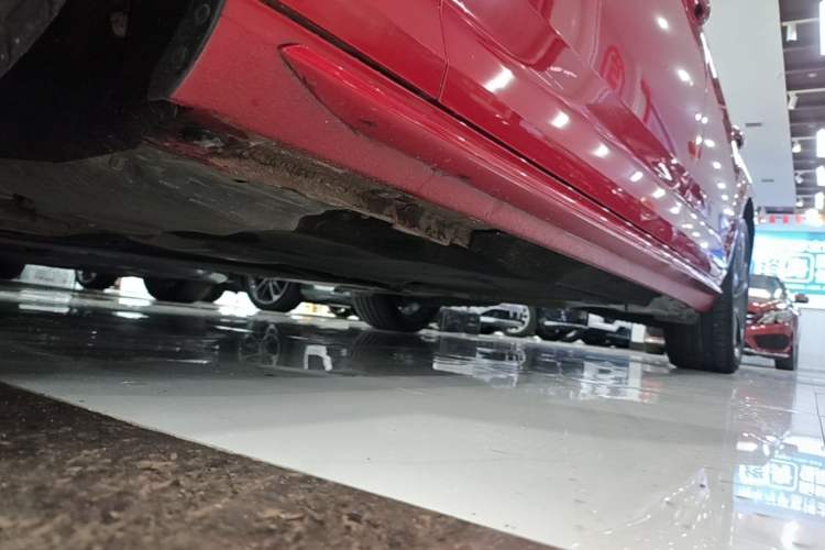 Used Audi A4L 2019 40 TFSI Ambition China VI Left Side Sill