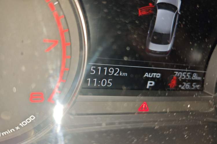 Used Audi A4L 2019 40 TFSI Fashion Version China V Odometer Close Up