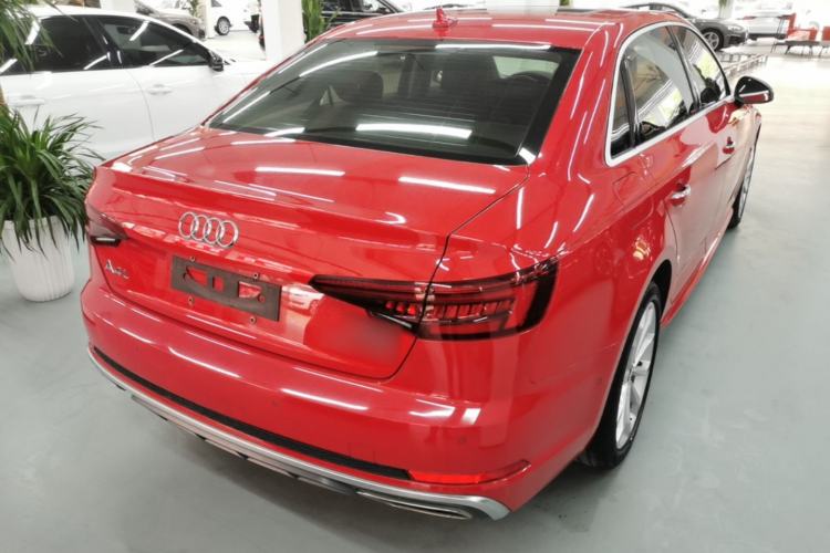 Used Audi A4L 2019 40 TFSI Fashion Edition China VI Emission Standard Rear Right 45 Deg