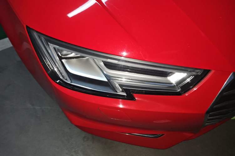 Used Audi A4L 2019 40 TFSI Ambition China VI Right Front Headlight