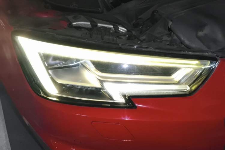 Used Audi A4L 2019 45 TFSI quattro Individual Sport Edition China VI Right Front Headlight
