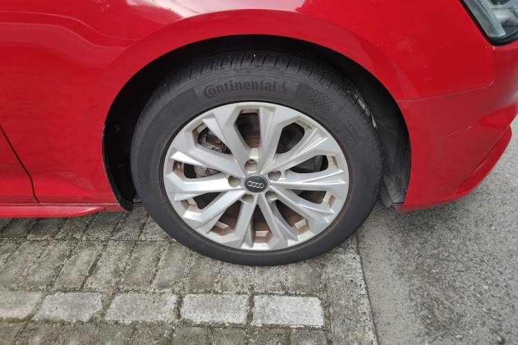 Used Audi A4L 2019 40 TFSI Ambition China VI Right Front Wheel Hub