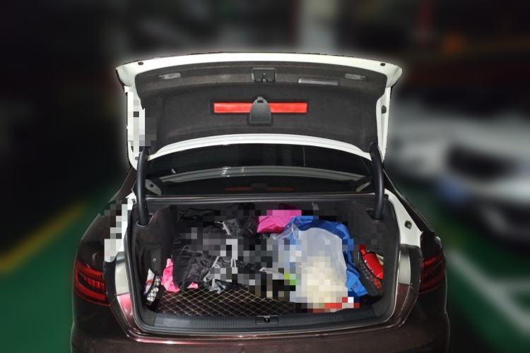 Used Audi A4L 2019 40 TFSI Fashion Edition China VI Emission Standard Trunk