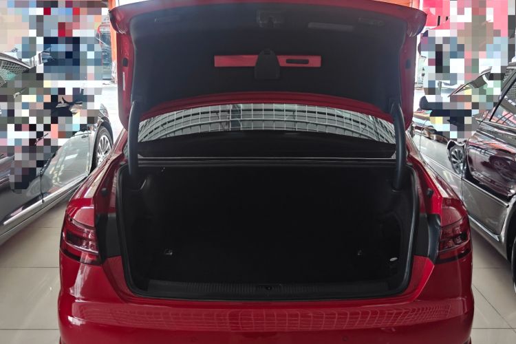 Used Audi A4L 2019 40 TFSI Ambition China VI Trunk