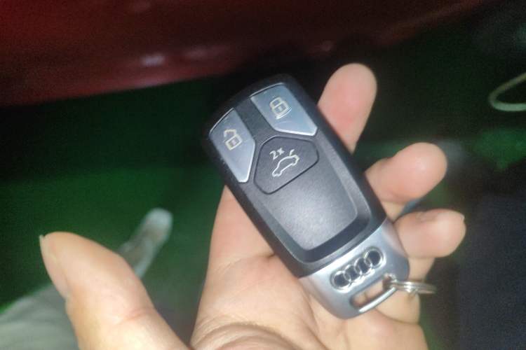 Used Audi A4L 2019 40 TFSI Ambition Version China V Vehicle Key