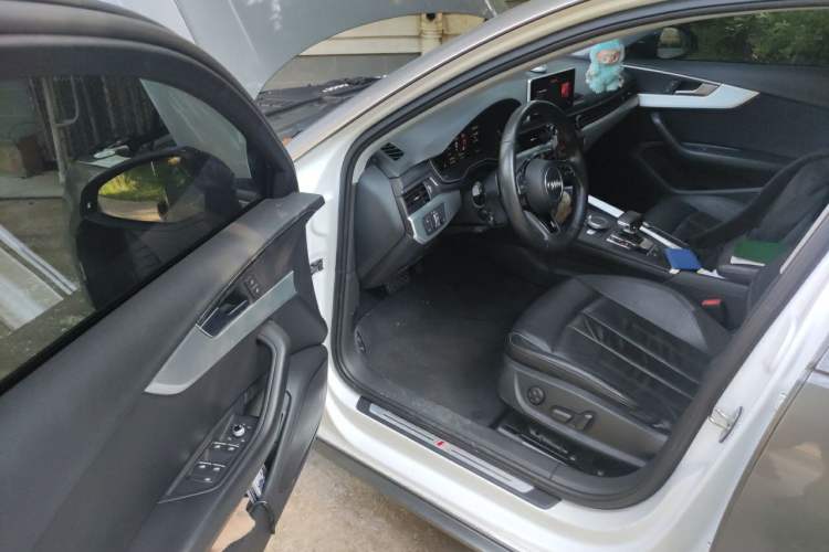 Used Audi A4L 2019 40 TFSI Sporty Version China V Driver Seat