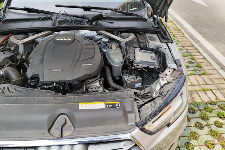 Used Audi A4L 2019 40 TFSI Fashion Version China V Engine Bay Left
