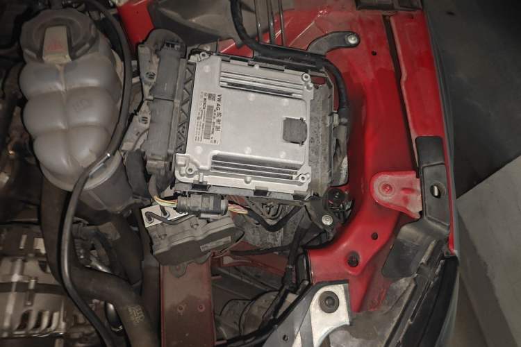 Used Audi A4L 2019 40 TFSI Ambition China VI Engine Bay Left