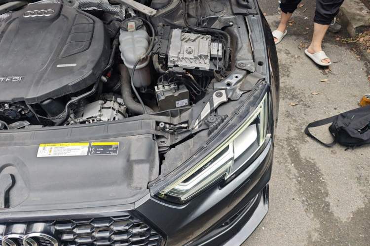 Used Audi A4L 2019 45 TFSI quattro Individual Sport Edition China VI Engine Bay Left