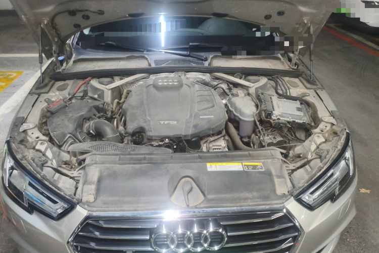 Used Audi A4L 2019 40 TFSI Ambition Version China V Engine Bay