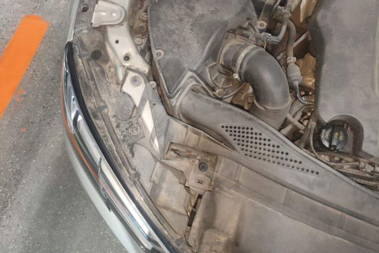 Used Audi A4L 2019 40 TFSI Ambition Version China V Engine Bay Right