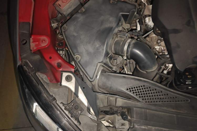 Used Audi A4L 2019 40 TFSI Ambition China VI Engine Bay Right